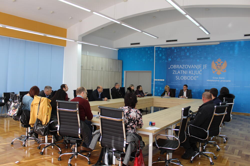 Ministarstvo prosvjete, potpisivanje ugovora sa NVO, Foto: Ministarstvo prosvjete