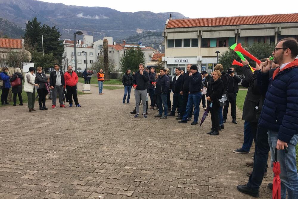 Budva protest, Jadranski sajam, Foto: Vuk Lajović