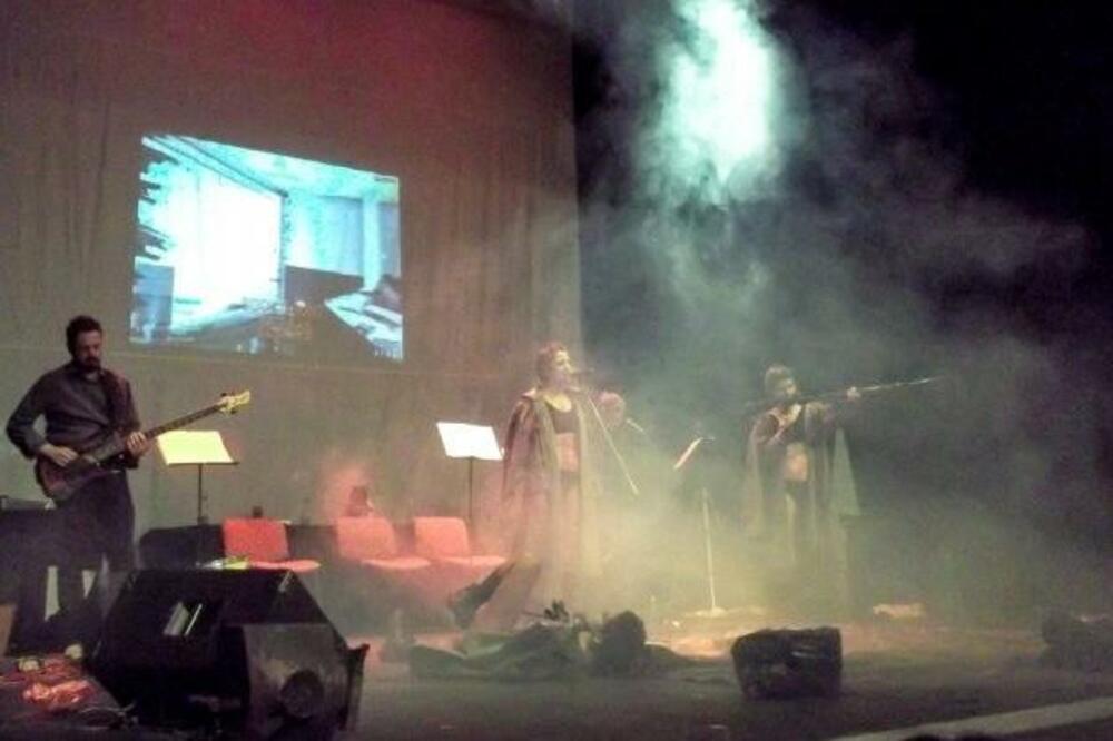 Jami distrikt predstava, Foto: Privatna arhiva