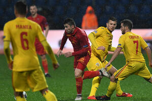Crna Gora pala za pet mjesta zbog poraza od Srbije i Rumunije