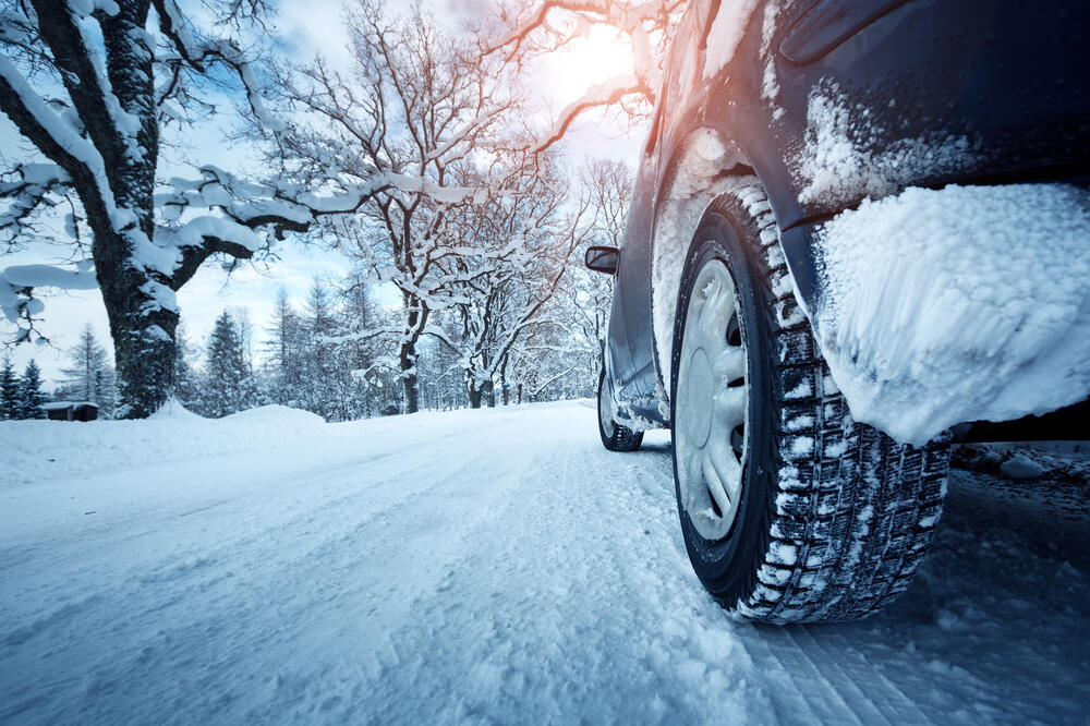 snijeg, vožnja snijeg, putevi snijeg, Foto: Shutterstock