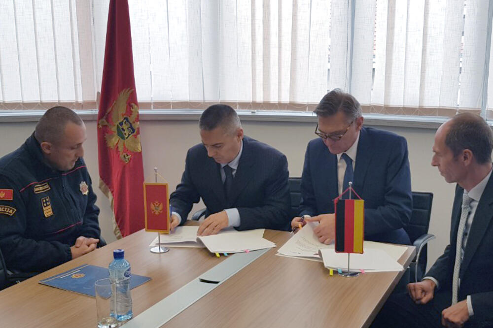 Veselin Veljović, Robert Veber, Foto: Uprava policije