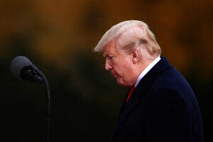 Tramp traži zid, a u SAD odavno nije bilo manje ilegalnih...