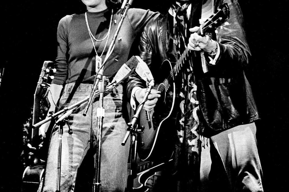 ilan i Džoan Baez na turneji Rolling Thunder Revue 1975.