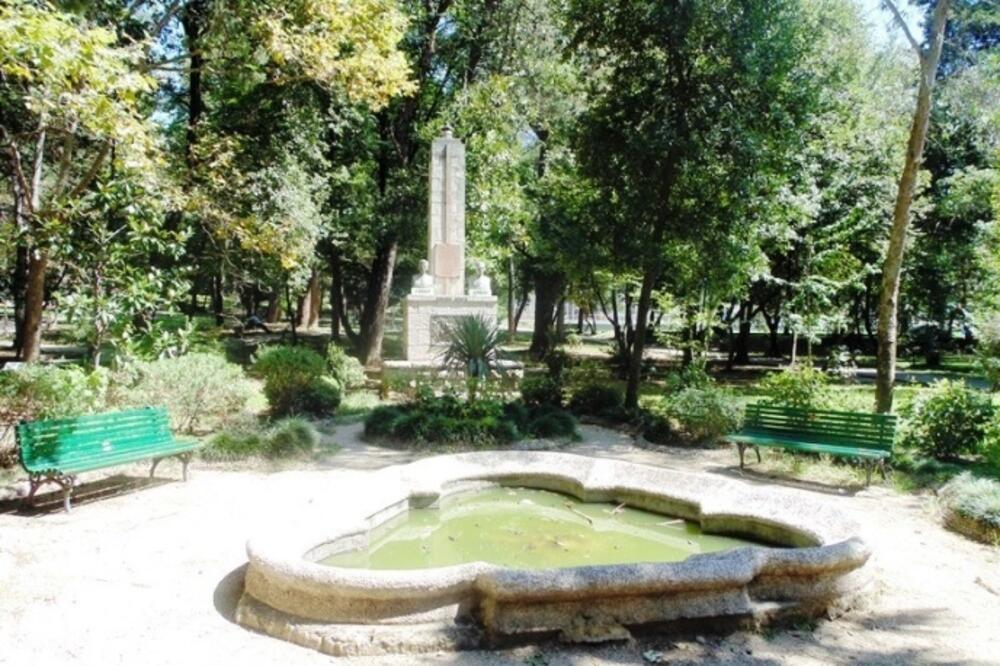 tivat spomenici, Foto: Siniša Luković