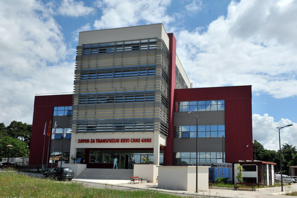 Brojne neregularnosti: Zavod za transfuziju, Foto: Savo Prelević