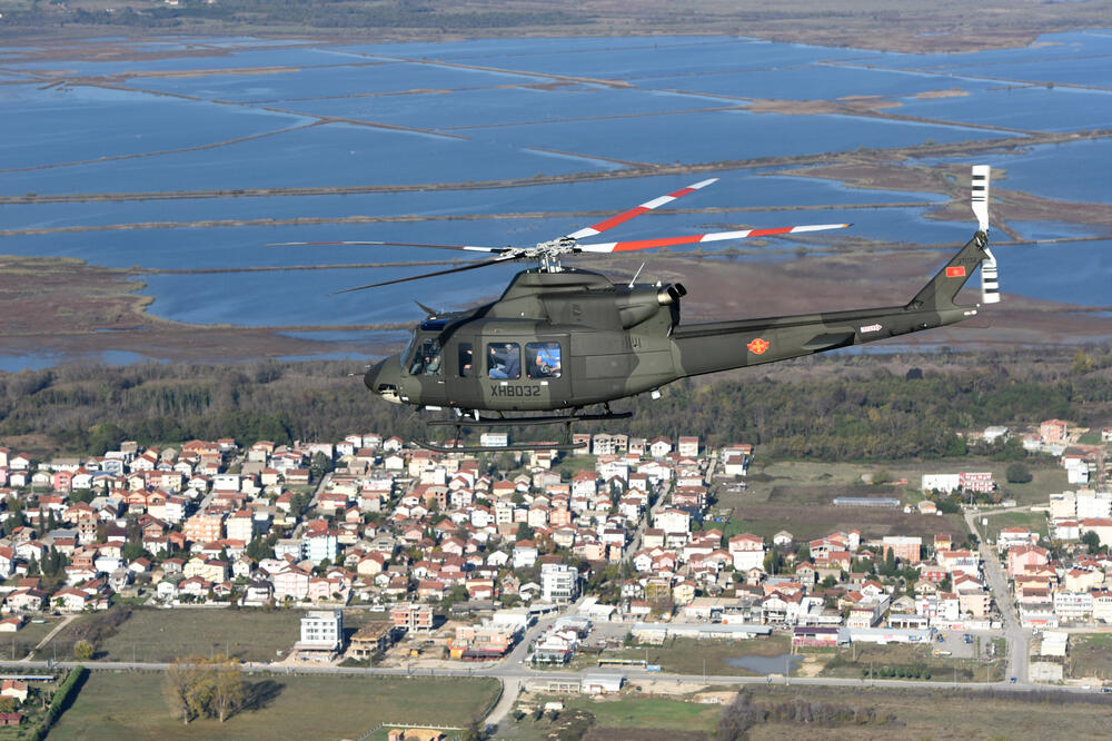 vojni helikopter, Foto: Savo Prelević