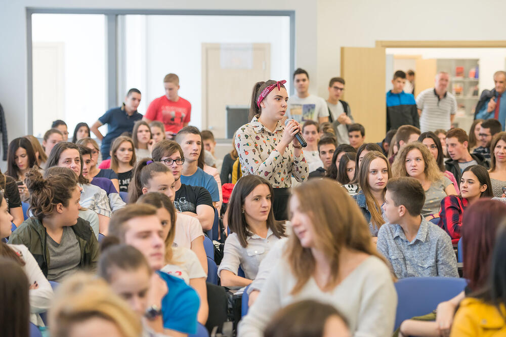 Teen Talk, Foto: Biznis akademija