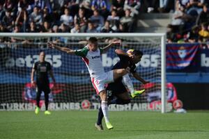 Spektakl u Sevilji, Eibar zaustavio Alaves