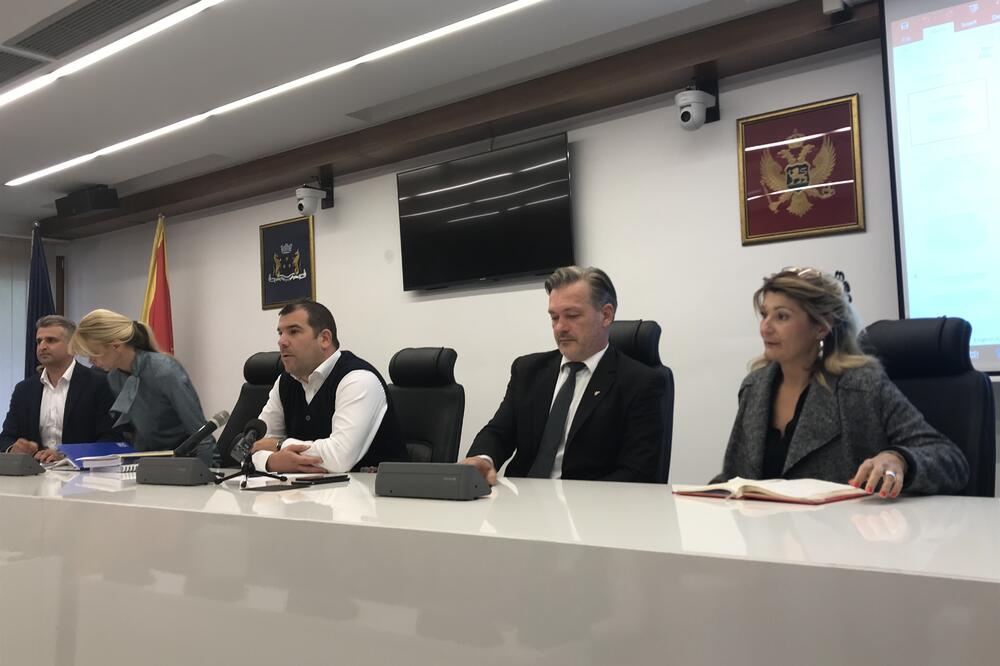 budva privremeni objekti, Foto: Vuk Lajović