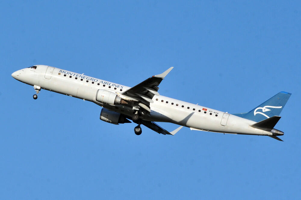 Montenegro Airlines, Foto: Savo Prelević