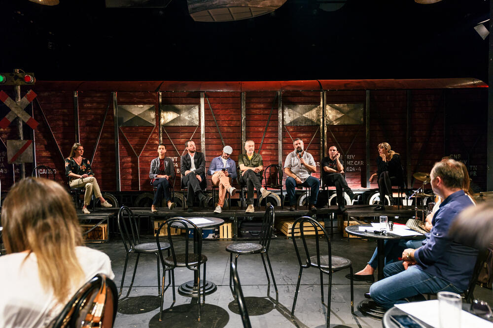 bure baruta predstava, Foto: Krsto Vulović