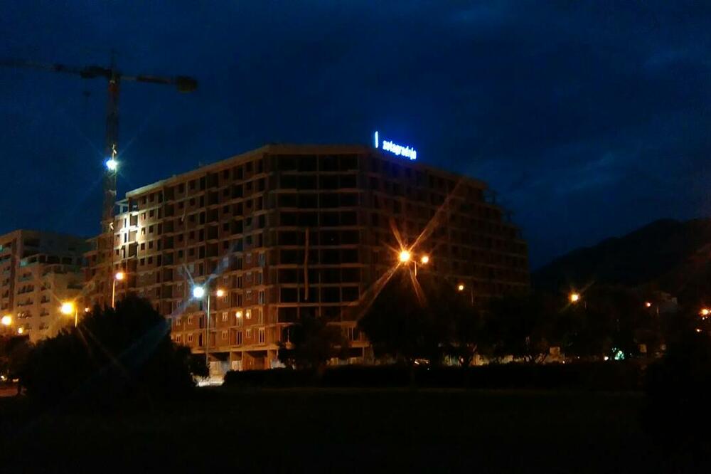 zgrada, panel, Bar, Foto: Radomir Petrić