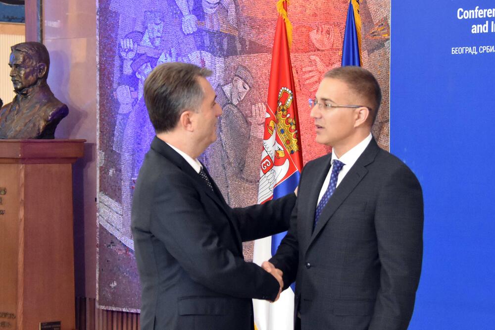 Mevludin Nuhodžić, Nebojša Stefanović, Foto: MUP Crne Gore