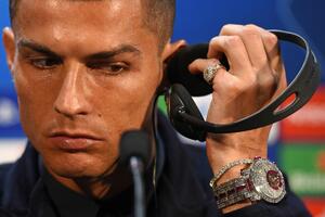 Sat od dva miliona eura: Ronaldo pokazao luksuz i moć na povratku...