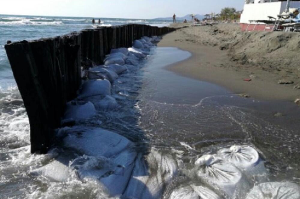 rijeka Bojana, uklanjanje pijeska, Foto: Samir Adrović