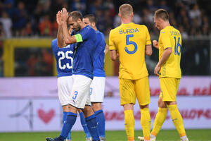 Blijeda Italija nemoćna i sa Manćinijem