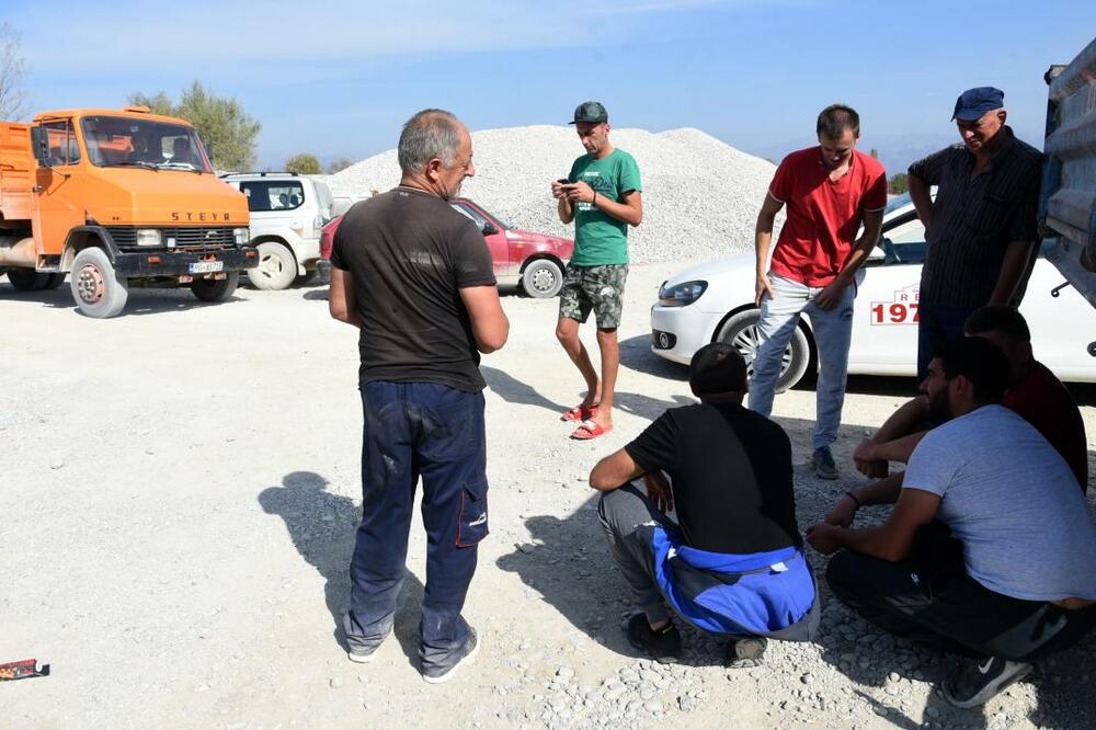 Protest mještana, Botun, Foto: Boris Pejović