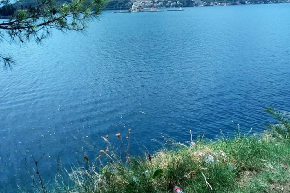 Perast smeće, Foto: Čitalac reporter