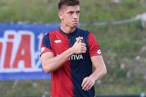 O njemu priča fudbalska Evropa: Poljski bombarder sa brojkama kao...