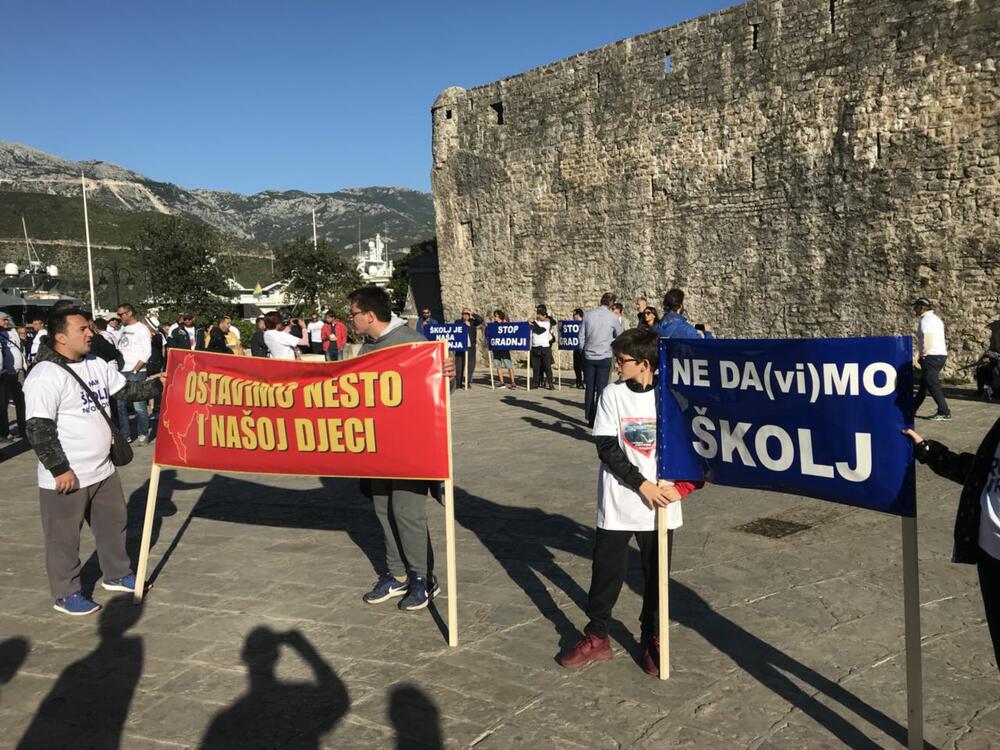 Budva protest Školj