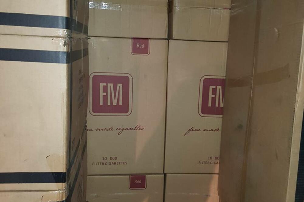 Cigarete Bar, Foto: Uprava carina