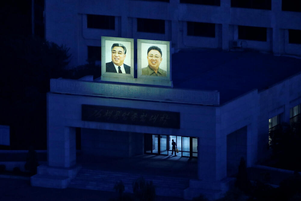 Sjeverna Koreja portreti dinastije, Foto: Reuters