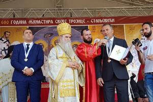 Krapoviću i Vujoviću uručeno ordenje Svetog Petra Cetinjskog