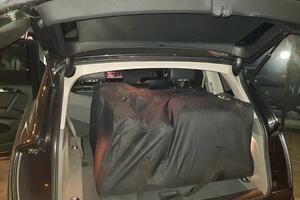 Bar: Oduzeto oko 64,8 kg marihuane, uhapšene tri osobe