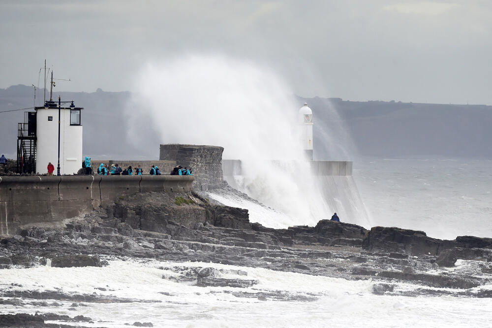 oluja Velika Britanija, Foto: Reuters