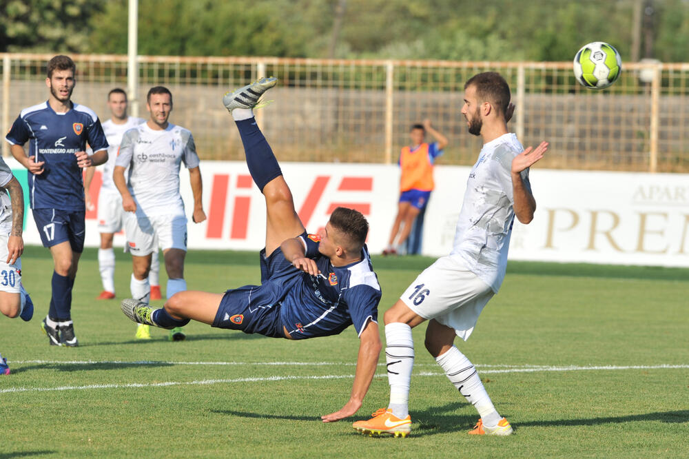 Nikola Krstović, Foto: Savo Prelević