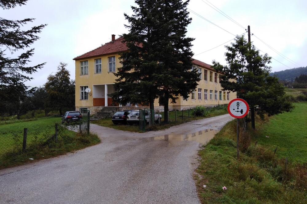 OŠ Mataruge, Foto: Goran Malidžan