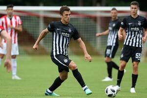 Napadač Partizana mogao bi da postane reprezentativac Crne Gore;...