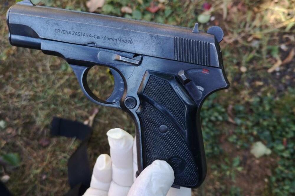 Nikšić pištolj, Foto: Uprava policije