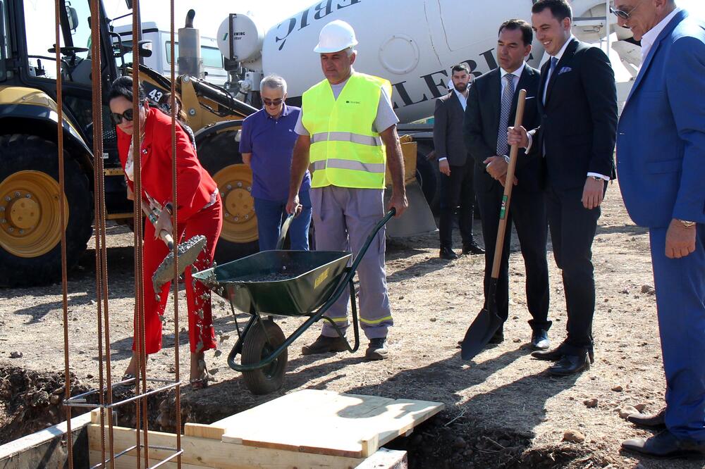 vesna medenica stanovi, Foto: Boris Pejović