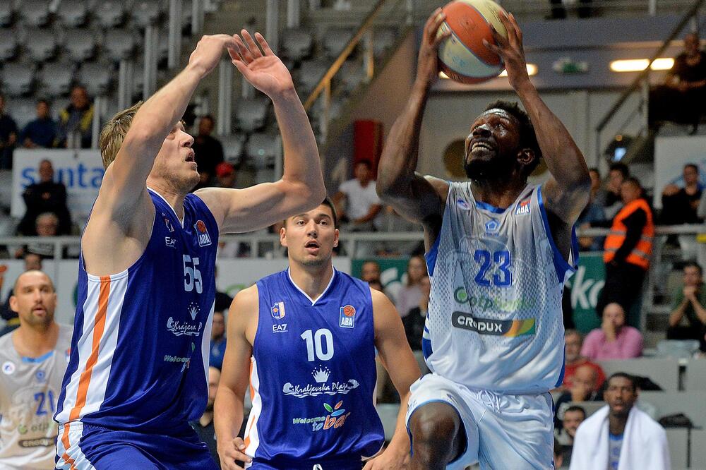 Uroš Luković na meču u Zadru, Foto: Zvonko KUCELIN