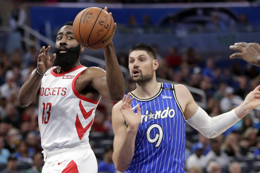 Harden u duelu sa Vučevićem, Foto: BETA/AP