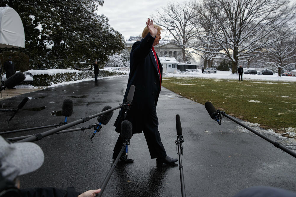 Tramp u dvorištu Bijele kuće, Foto: Beta/AP