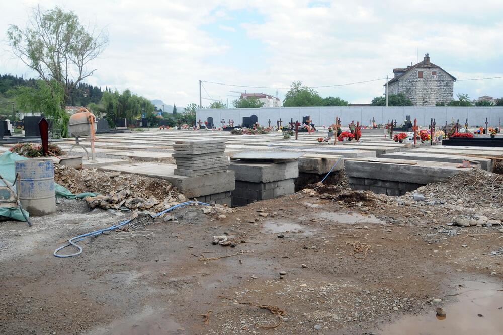 Nove grobnice, Foto: Zoran Djuric