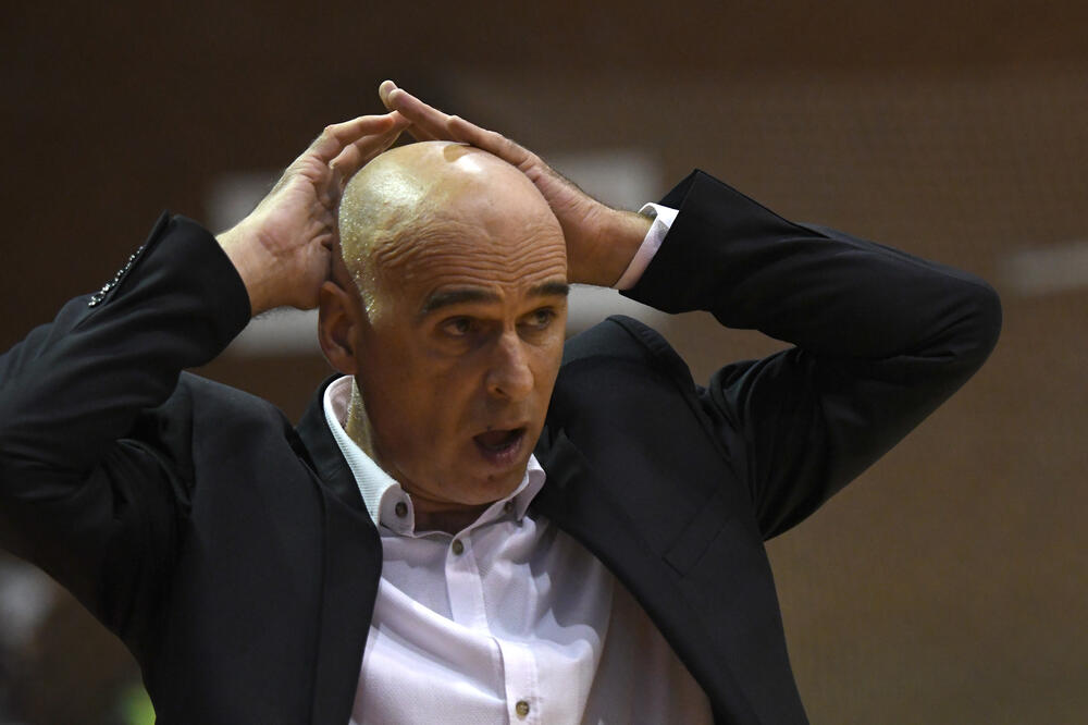 Miodrag Kadija, trener Lovćena