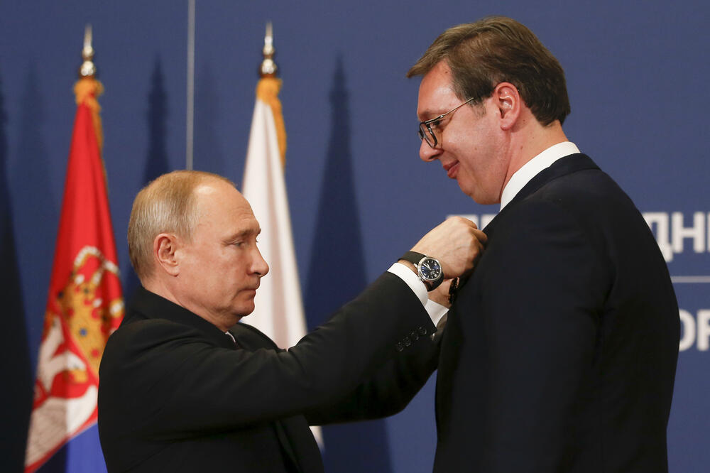 Putin odlikuje Vučića, Foto: BETA/AP