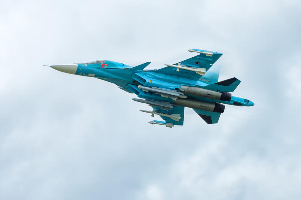 Bombarder Su-34 (Ilustracija), Foto: Shutterstock