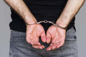 Uhapšen Kotoranin: Osumnjičen da je provalio u kuću i ukrao dva...