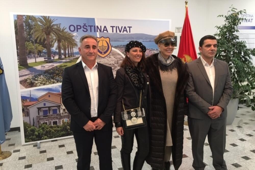 Sa zvijezdom novogodišnje zabave na otvorenom