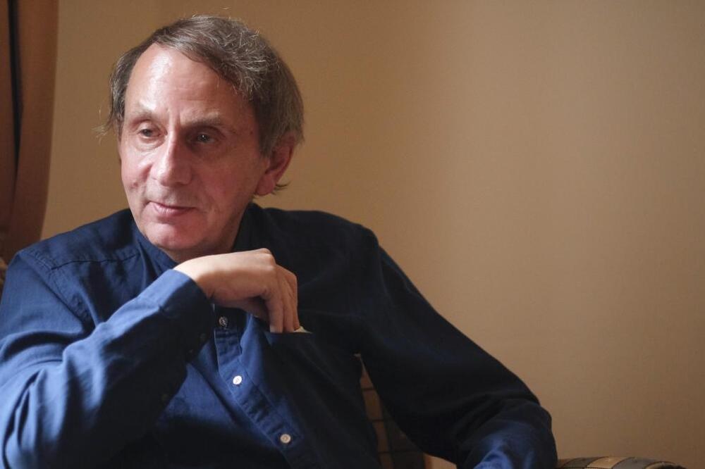 Uelbek, Foto: Plus.lesoir.be