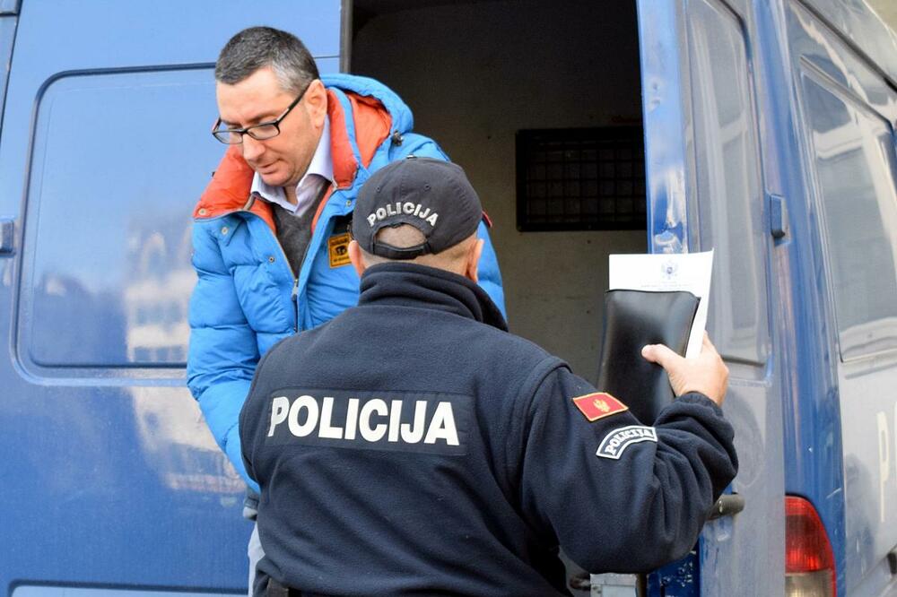 Privođenje Miloševića, Foto: Zoran Đurić