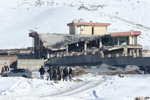 Talibani napali vojni kompleks u Avganistanu: Poginulo više od 100...