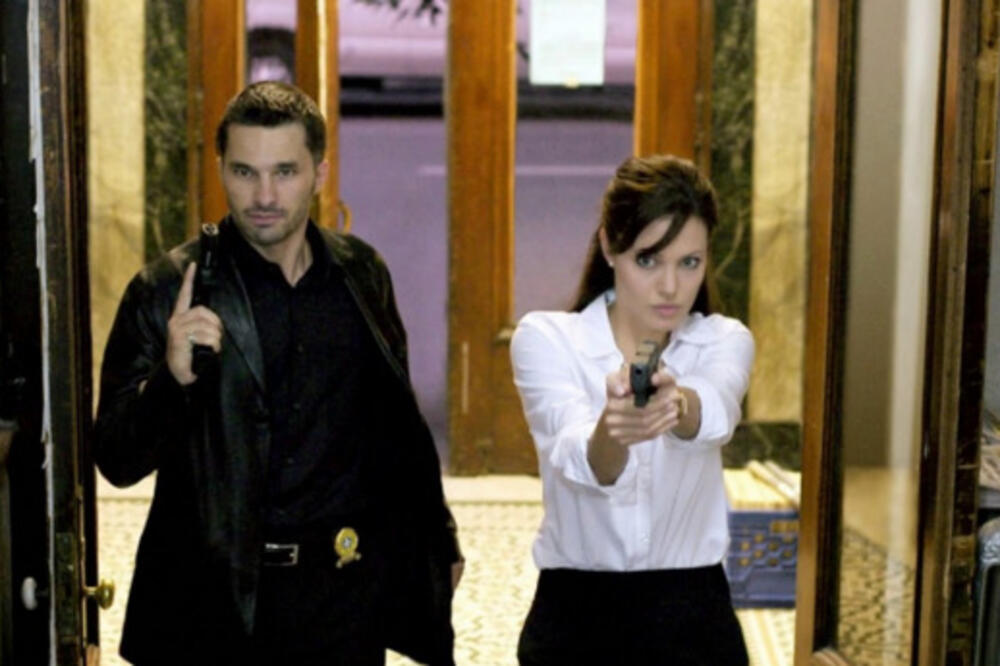 Scena iz filma "U tuđoj koži"