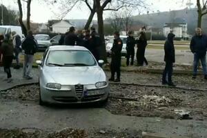 Policija i inspektori napustili Jerevansku, Đurišići još odlučniji...