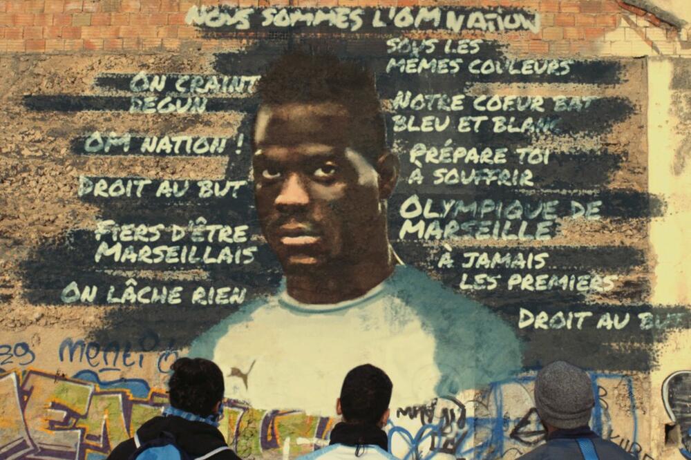 Baloteliju već spremni grafiti